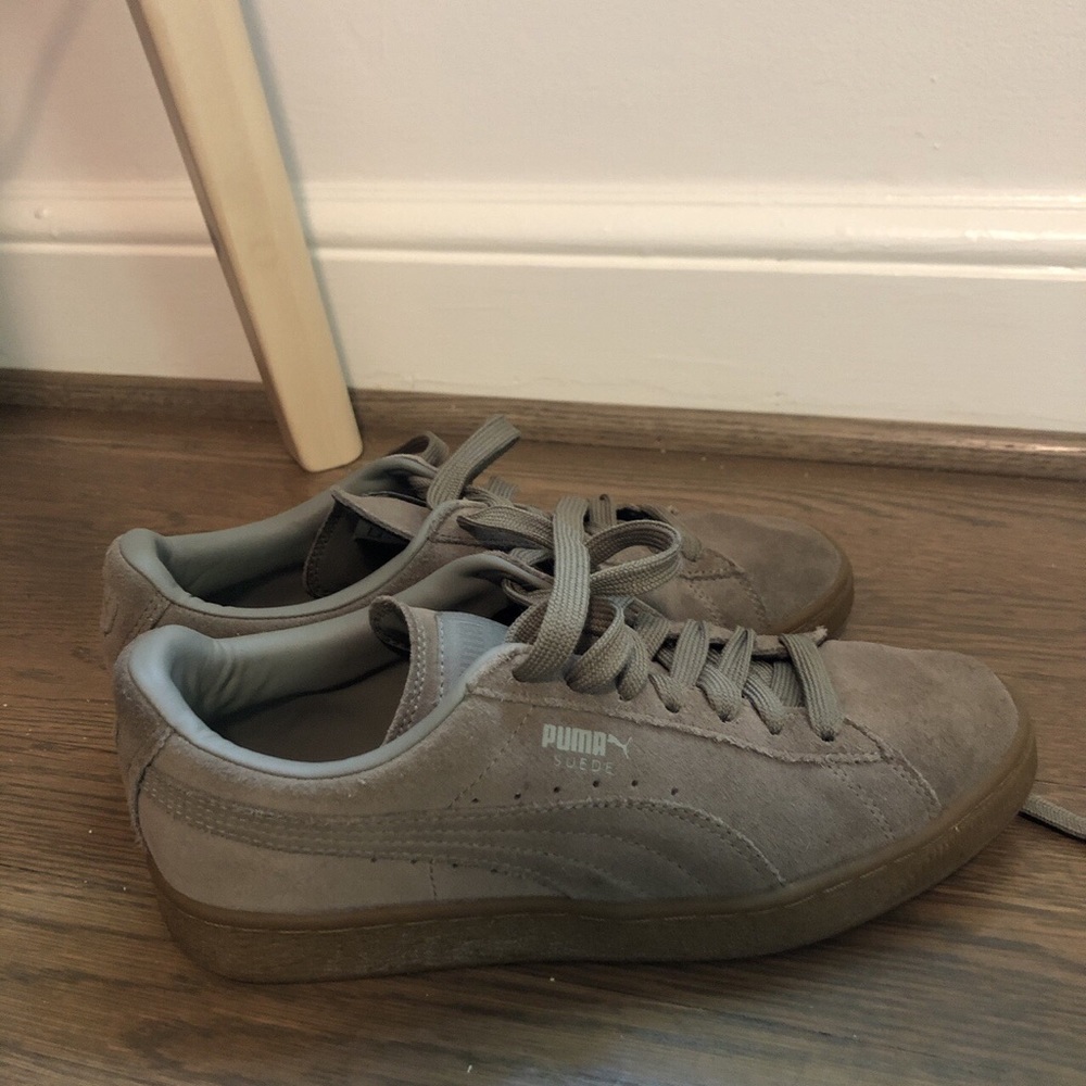 Suede Puma sneakers